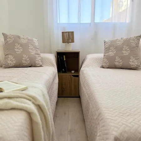 Mg Puerto Centro Apartment Torrevieja